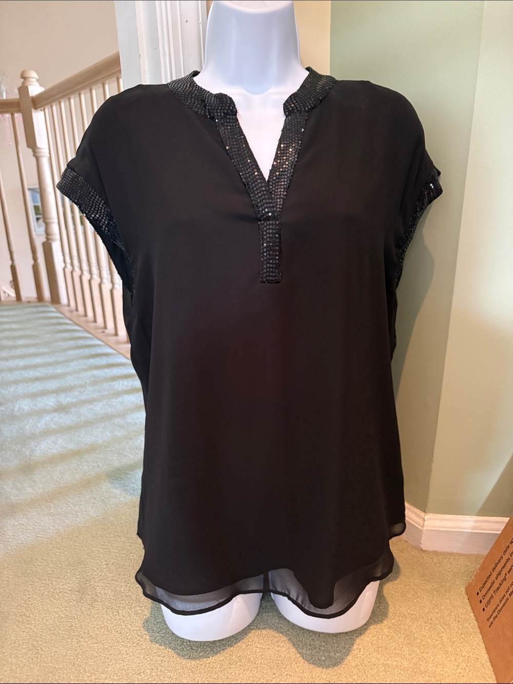 Vince Camuto Black Short-Sleeve Beaded V-Neck Blouse